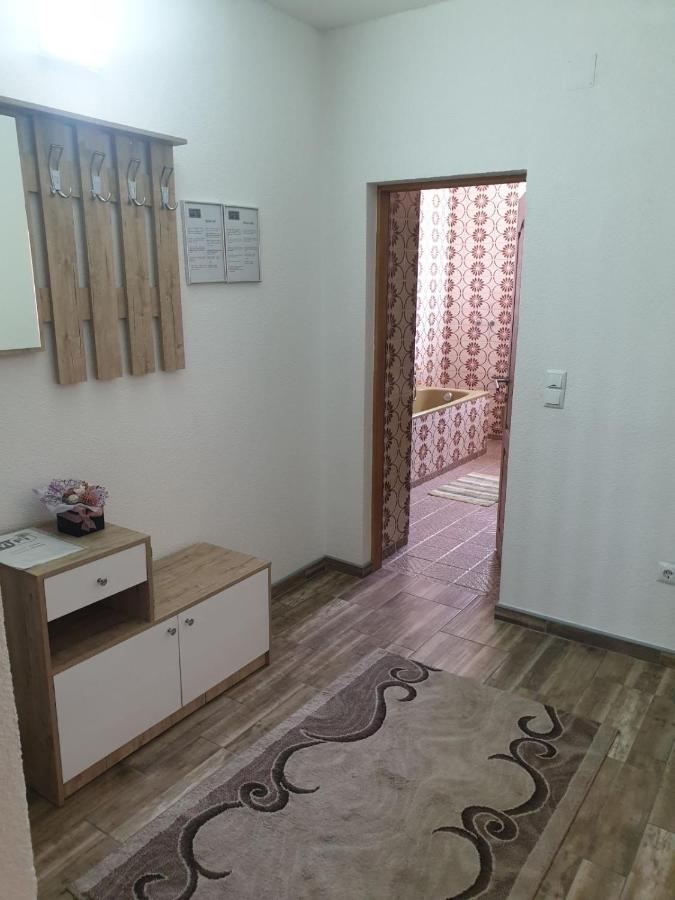 Apartmán Vela-Edo Zavidovici Exteriér fotografie